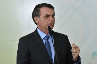 Bolsonaro conclui MP que transfere Coaf para Banco Central