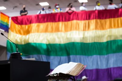 Dia Internacional contra LGBTfobia: conservadorismo em MT dificulta igualdade de direitos