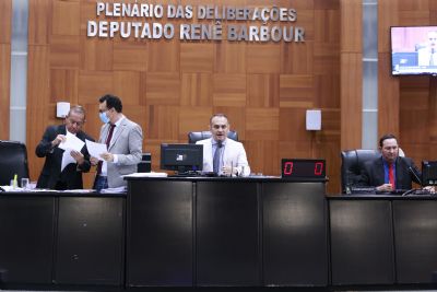 Deputados rejeitam emenda de Wilson Santos e aprovam em definitivo emprstimo dolarizado sem trava cambial