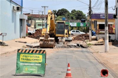 Prefeitura lana fora-tarefa para acabar com pontos de alagamento em Cuiab