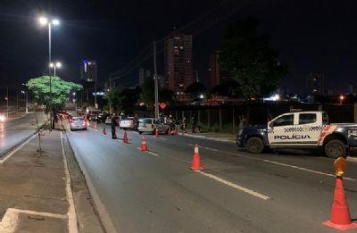 Operao Lei Seca prende 12 pessoas por embriaguez ao volante em Cuiab