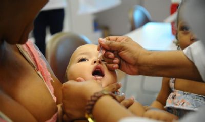 Apenas 52% das crianas vacinaram contra poliomielite em MT