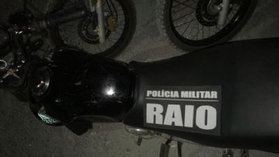 Motocicleta roubada  recuperada durante abordagem em Cuiab