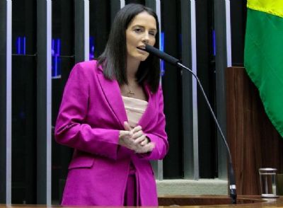 Site nacional considera Amlia Barros a melhor deputada federal da bancada de MT