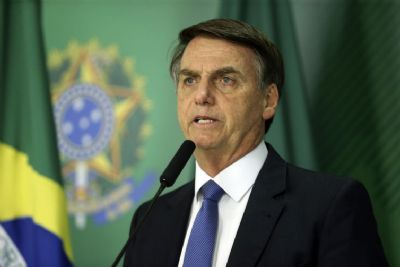 Bolsonaro diz que vai apoiar uma mulher ao Senado de MT