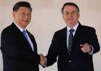 China pe US$ 100 bilhes de fundos  disposio do Brasil