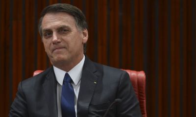Bolsonaro edita decreto com reajuste de linha de extrema pobreza para auxlio