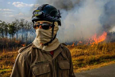 Comit  institudo para combater incndios florestais em Mato Grosso