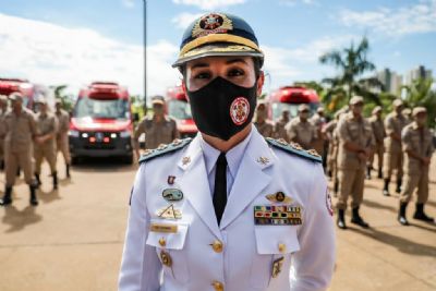 Bombeiros de Mato Grosso têm primeira mulher promovida ao posto de coronel