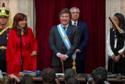 Milei  empossado presidente da Argentina e promete 'nova era' no pas