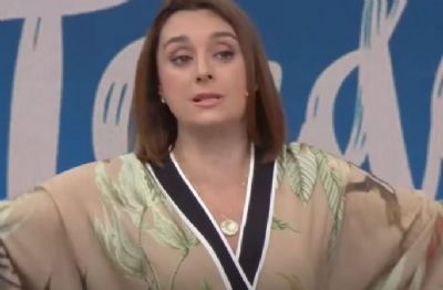 Com manchas na pele, Catia Fonseca alerta para sequelas da covid