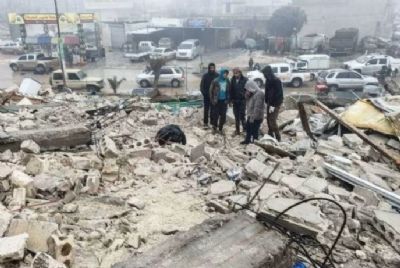 Novo tremor atinge a Sria e a Turquia horas aps grande terremoto