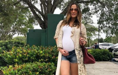 Claudia Leitte critica padres machistas na gravidez e anuncia turn para outubro