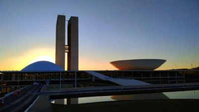 Oposio refora CPIs e se une por impeachment de Bolsonaro