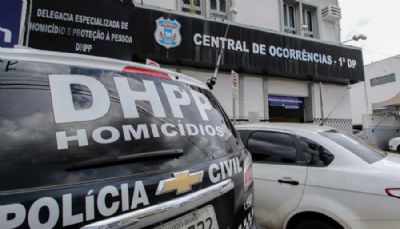 Polcia Civil prende duas mulheres suspeitas de envolvimento em homicdio ocorrido em Vrzea Grande