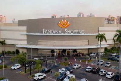 Mulher sofre importunao sexual dentro de loja do Pantanal Shopping