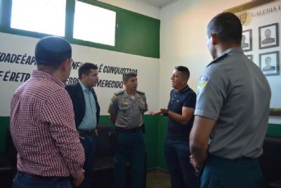 Oficiais colombianos e rondonienses conhecem estrutura do Gefron