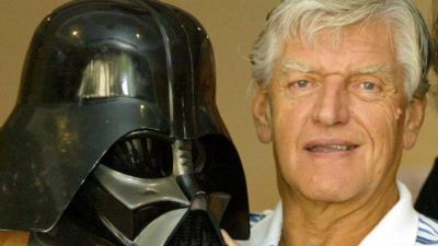 Morre David Prowse, intrprete de Darth Vader em Star Wars, aos 85 anos