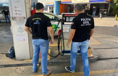 Polcia Civil e Procon Municipal lacram bicos de posto de combustveis em Cuiab