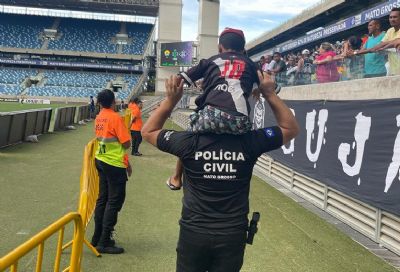 Polcia devolve para me menino abandonado pelo pai durante jogo na Arena Pantanal