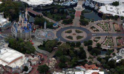 Disney mantm previso de abertura de parques no prximo sbado