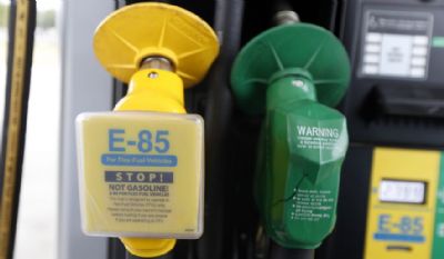 Etanol tem preos mistos, com alta no hidratado e baixa no anidro