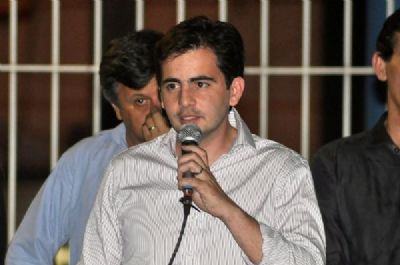 Garcia busca partidos com tempo de TV para poder convencer eleitorado