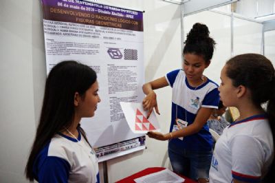 Escolas Estaduais participam de Feira de Matemtica de Barra do Bugres