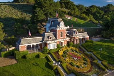 Rancho Neverland, de Michael Jackson,  vendido por US$ 22 milhes