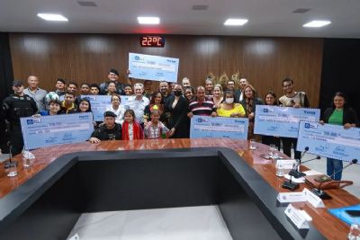 Cooperativa doa R$ 250 mil para entidades filantrpicas do Mato Grosso
