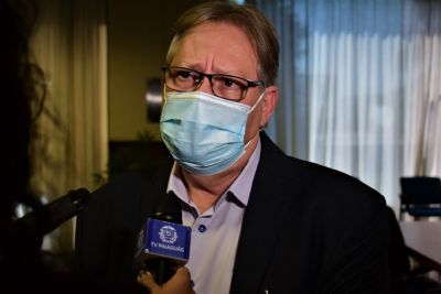 Secretrio de Sade, Gilberto Figueiredo  dignosticado com pneumonia