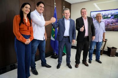 Governo e prefeitura assinam convnio para construo de 100 casas populares em Alto Araguaia