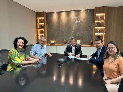 Governo firma convnio com Prefeitura para asfaltar Linha Norte em Sorriso