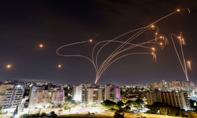 Governo pretende retirar 900 brasileiros de Israel at sbado