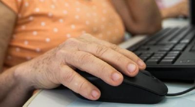 Casa Cuiabana abre inscries de curso de informtica para idosos