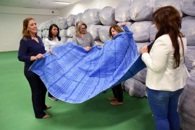 Virginia Mendes distribuir 100 mil cobertores s famlias em extrema pobreza de MT