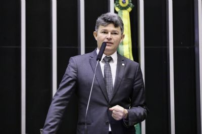 Medeiros pede impeachment de ministro do STF por menosprezar Bolsonaro