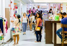 Shopping de Cuiab realiza liquidao com descontos de at 70%