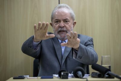 Juiz autoriza transferncia de Lula para presdio de Trememb, no interior de SP