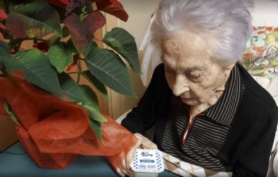 Espanhola de 115 anos entra no Guinness como mulher mais velha do mundo