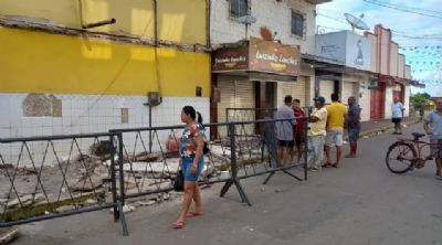 Desabamento de marquise deixa quatro mortos e seis feridos em Aliana-PE