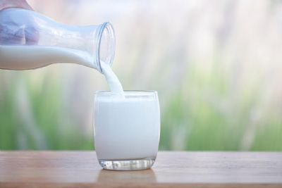 Preo do litro de leite no PR aumentou 12% nos cinco primeiros meses do ano