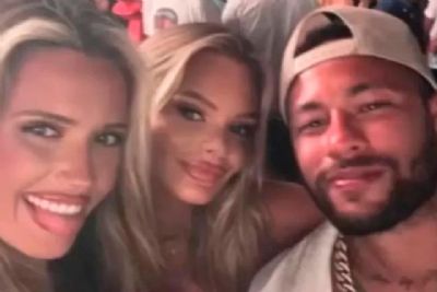 Neymar  detonado aps curtir balada em Ibiza ao lado de modelos