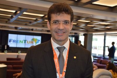 PF prende assessores de ministro do Turismo em caso dos laranjas do PSL