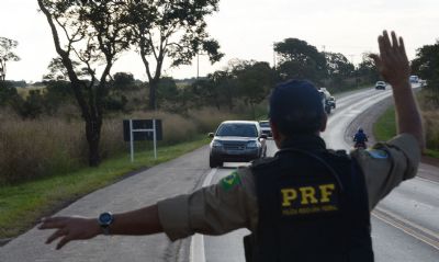 PRF contabiliza 903 acidentes e 67 mortes em rodovias no Ano-Novo