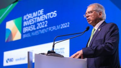 Avanos das reformas colocam o Brasil em posio de destaque no mundo, diz Guedes