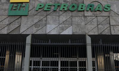 Petrobras antecipa fim do mandato de Caio Paes de Andrade