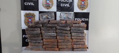 Cinco pessoas so presas com 42 kg de pasta base de cocana na regio de fronteira