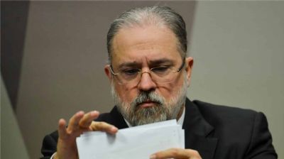 PSOL pede a Aras investigao sobre apoio de Bolsonaro a ato contra Congresso