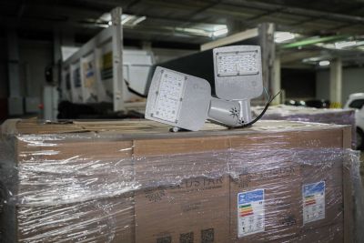 Governo do Estado vai entregar mais 10 mil luminrias de LED para Cuiab